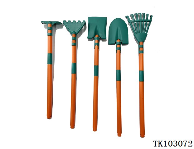 <img src='photo/2025/TK103072.jpg'width='400' height='300'>